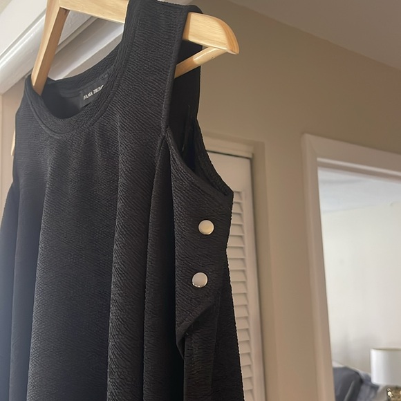 Brand new Ivanka Trump top - Picture 3 of 4